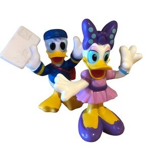 Disney Donald & Daisy Duck PVC Figurines 3” Travel Couple Cruise Cake Toppers